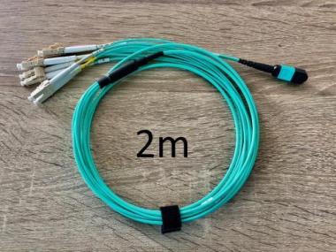 Optikai patch MPO-LC/UPC OM4 8 cores 3mm, LSZH, 2m
