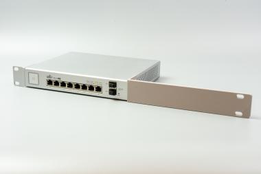RACK adapter UniFi US-8-150W switchez 3DPr