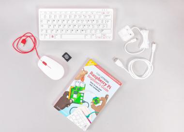 Raspberry Pi 400 Számítógép (Angol billentyűzet)