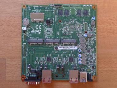 APU.2E0 alaplap (GX-412TC/2GB/2GigE/2miniPCIE/USB)