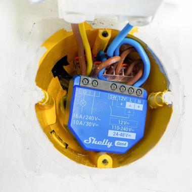 Shelly 1 Gen4 WiFi+BT/ZB egy áramkörös okosrelé