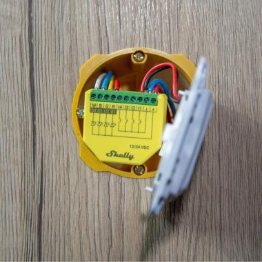 Shelly PLUS RGBW PM WiFi+Bluetooth LED Controller
