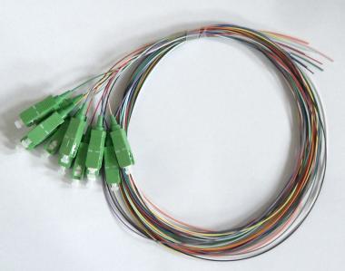 Optikai pigtail SC/APC SM 9/125 0.9mm 1.5M, 12db